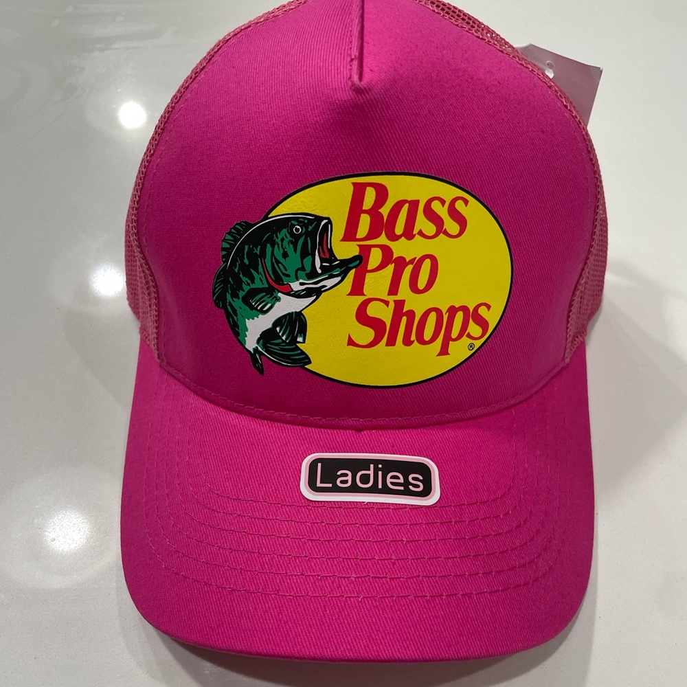 Bass Peo ladies fushia hat NWT